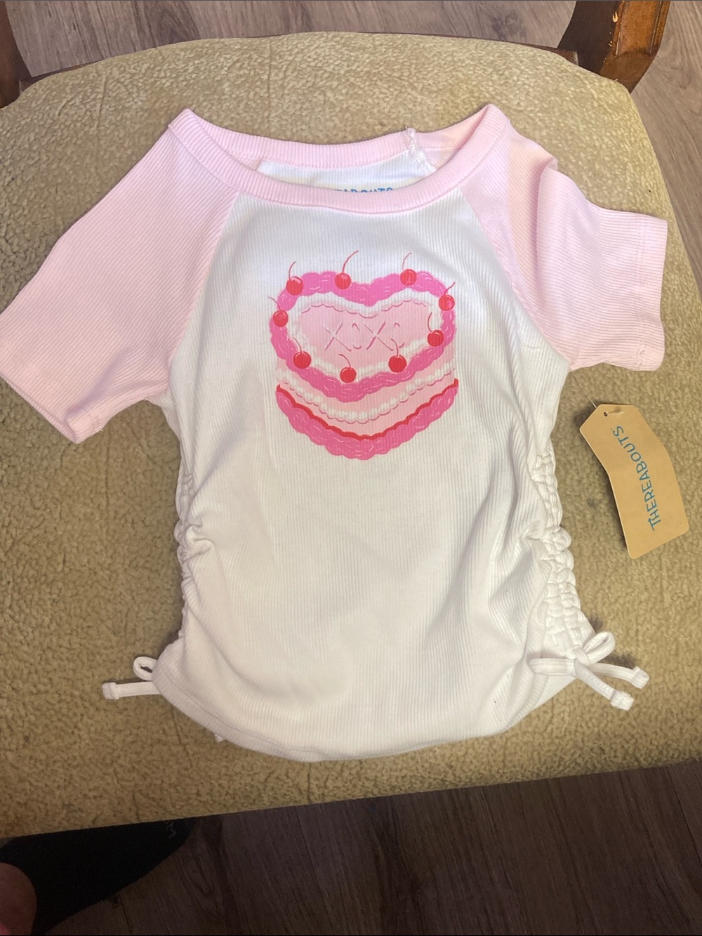 Girls' Pink & White Short Sleeve Tee with Heart Cake Graphic